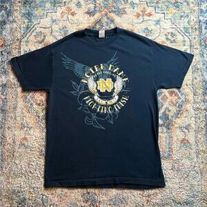 Vintage Notre Dame Fighting Irish Wings T-shirt Medium